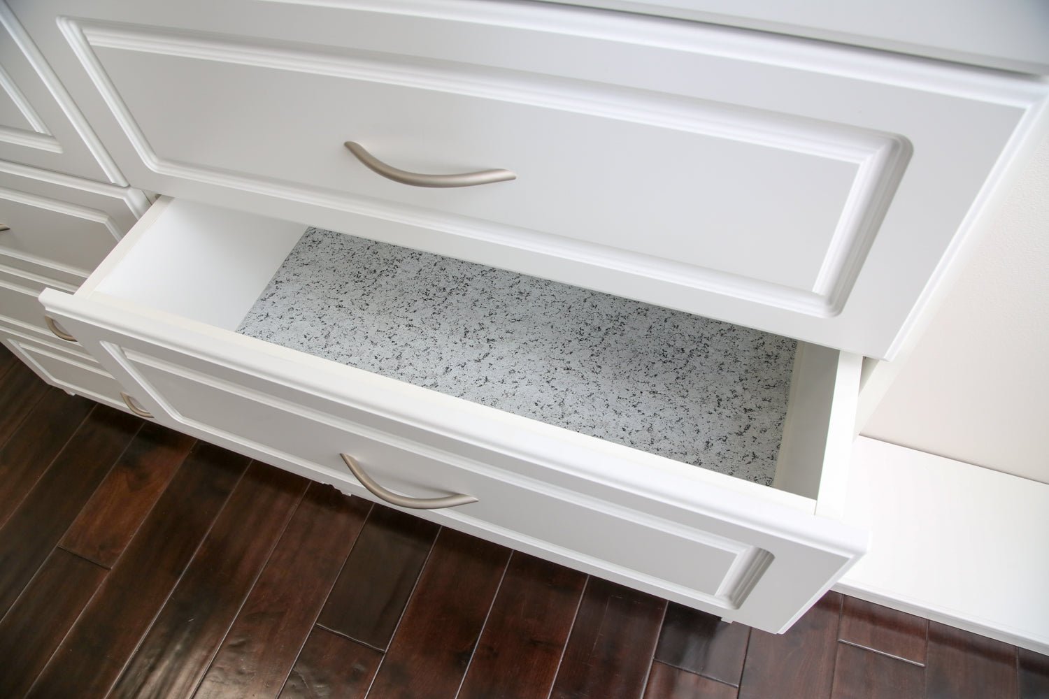 Bonded Grip Shelf Liner - 18 Inch x 5 Feet - Non-Adhesive